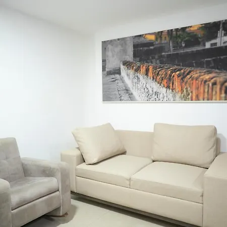 Apartamento En Bocagrande - Edificio Minarete * Cartagena