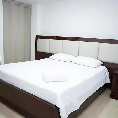 Apartamento En Bocagrande - Edificio Minarete Apartment *