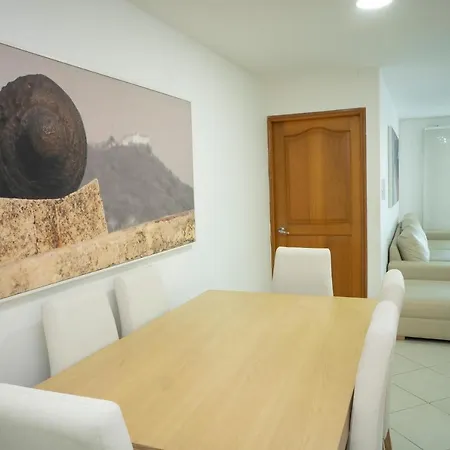 Apartamento En Bocagrande - Edificio Minarete Apartment