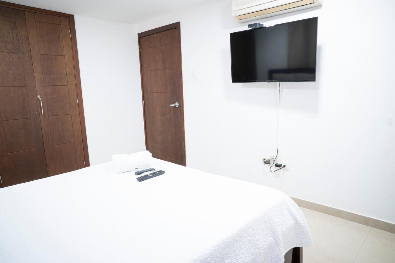 Apartamento En Bocagrande - Edificio Minarete * Cartagena